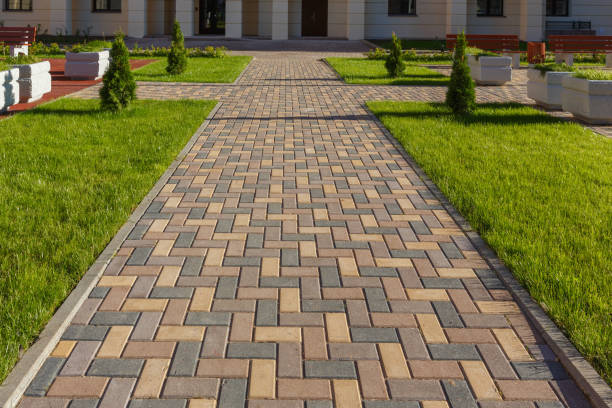 Best Residential Driveway Paver Services  in Bay Hill, FL